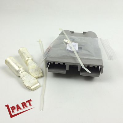 A bateria elétrica da empilhadeira parte o conector do SB 350A 600V do conector de bateria